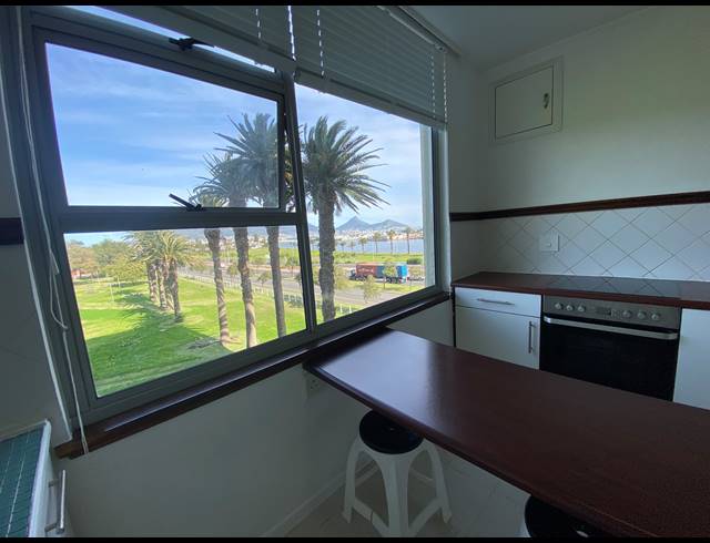 3 BEDROOM APARTMENT TO LET IN MILNERTON CENTRAL